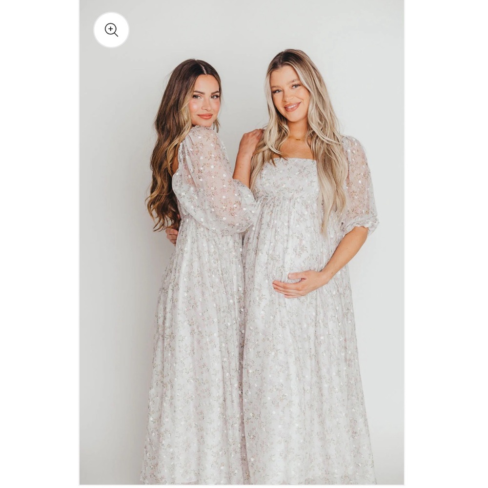 Chic Floral Maxi Dress in White